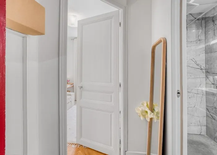 Design, Calme&gare à 5 Min à Pied Appartement